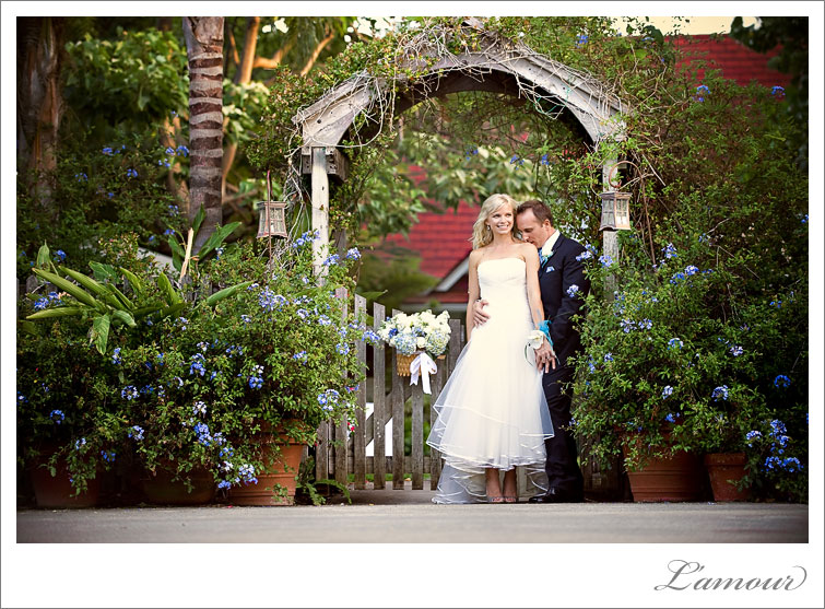 Pacific Weddings Magazine Hawaii Real Wedding by L'Amour Photography