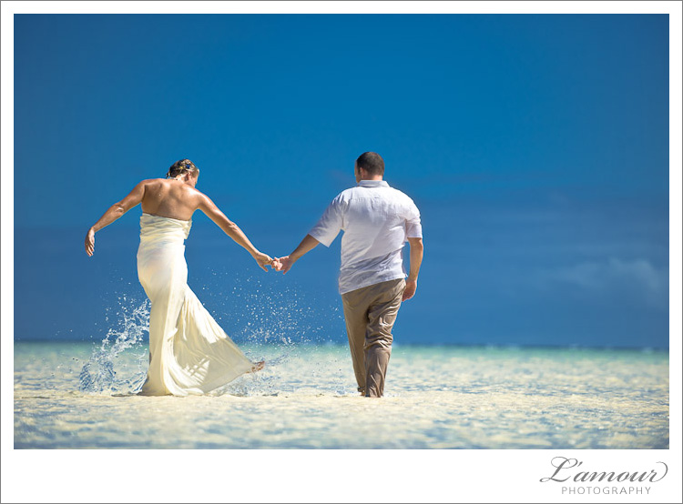 Trash the Dress Photos by Hawaii Wedding Photographers at L'Amour