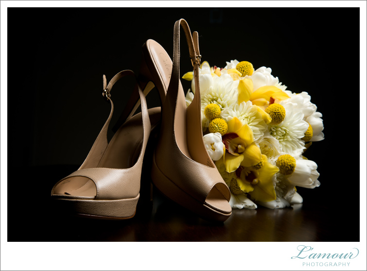 Oahu Wedding Details by Lamour Photography