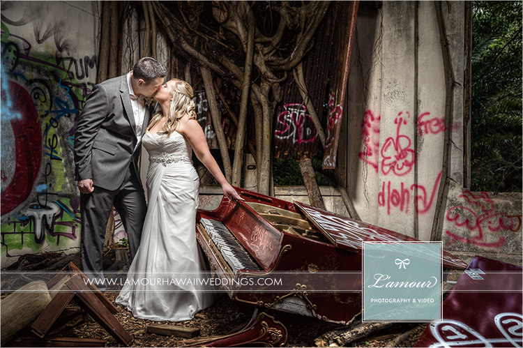 Hawaii Wedding photo of bride and groom with banyon tree and piano