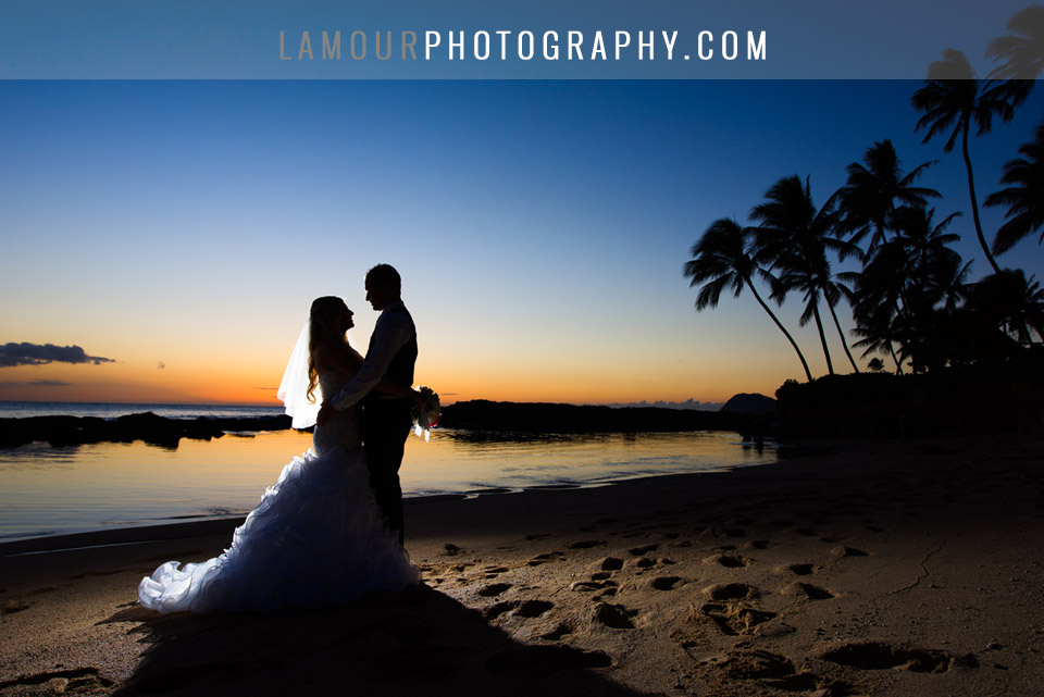 Hawaii Wedding photography at Lanikuhoua on Oahu during sunset